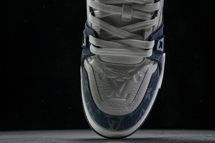 L&V SNEAKERS