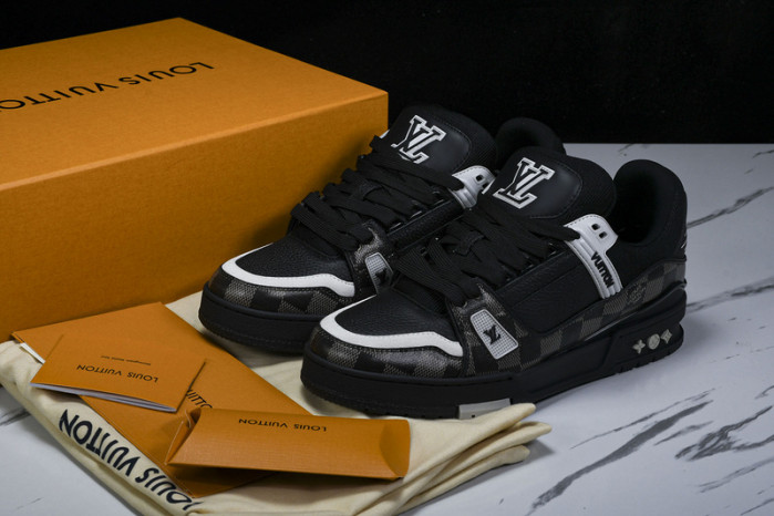 L&V SNEAKERS