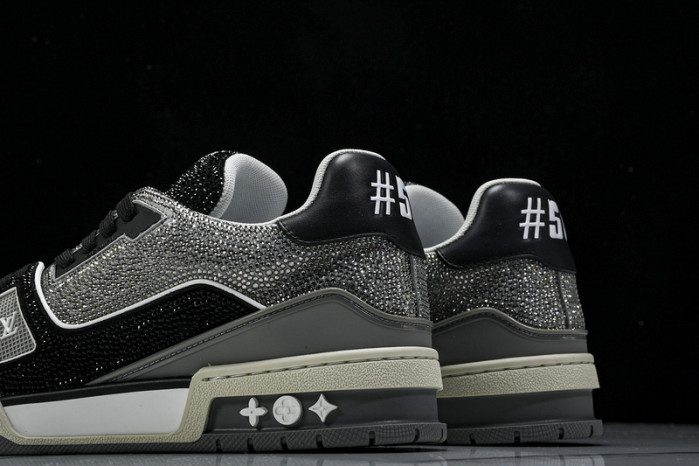 L&V SNEAKERS