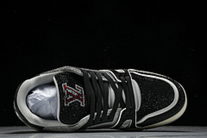 L&V SNEAKERS