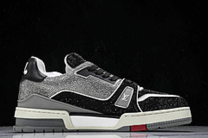 L&V SNEAKERS