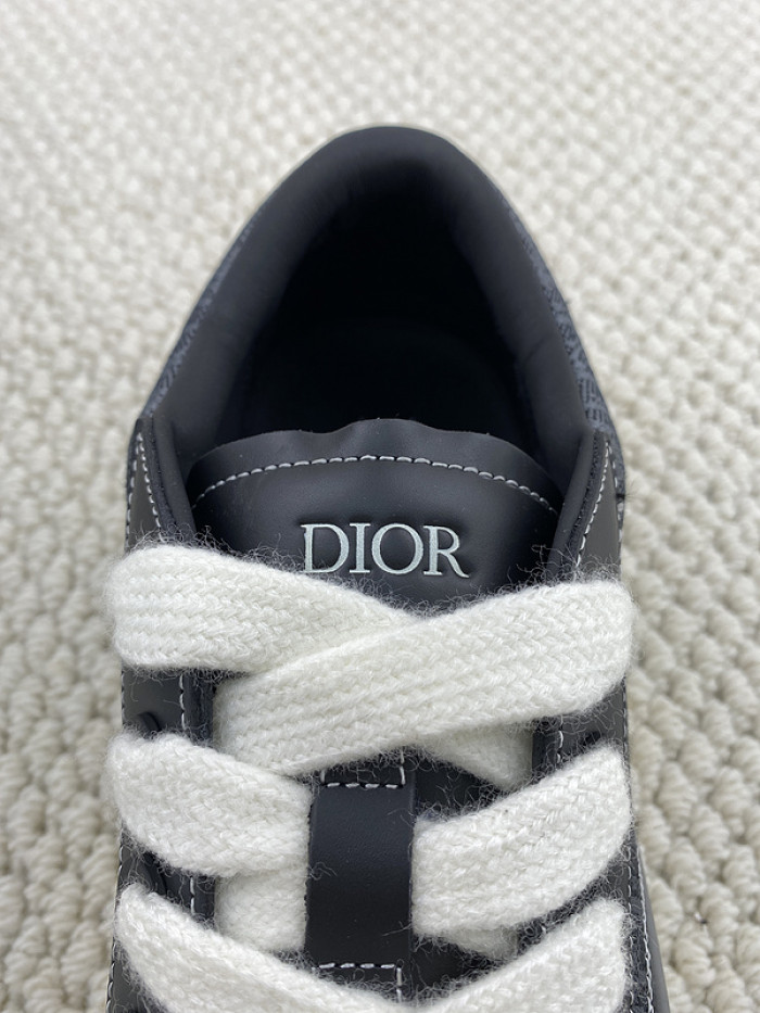 DI*O*R B33 PANKICK
