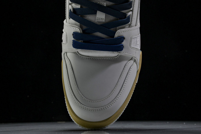 L&V SNEAKERS