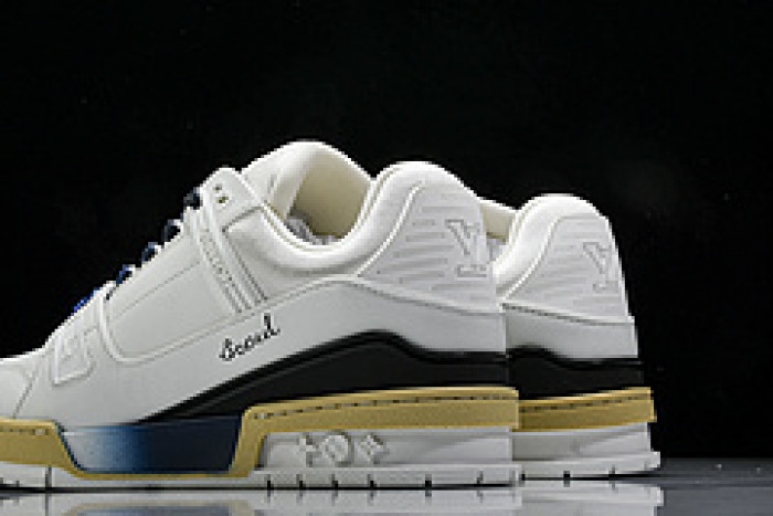 L&V SNEAKERS