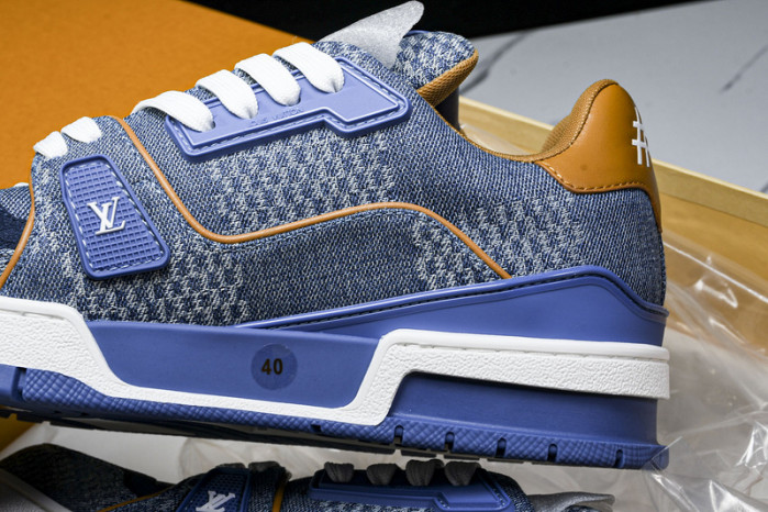 L&V SNEAKERS