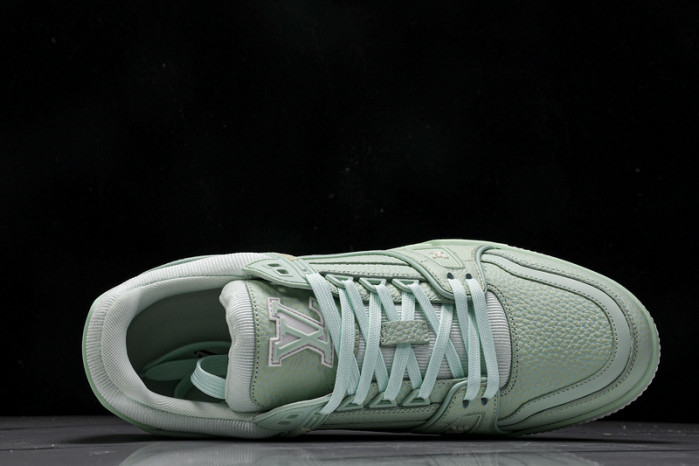 L&V SNEAKERS