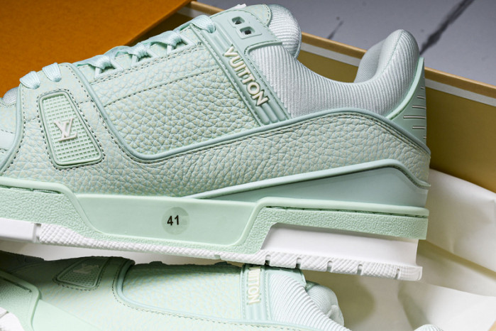 L&V SNEAKERS