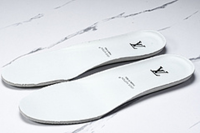 L&V SNEAKERS