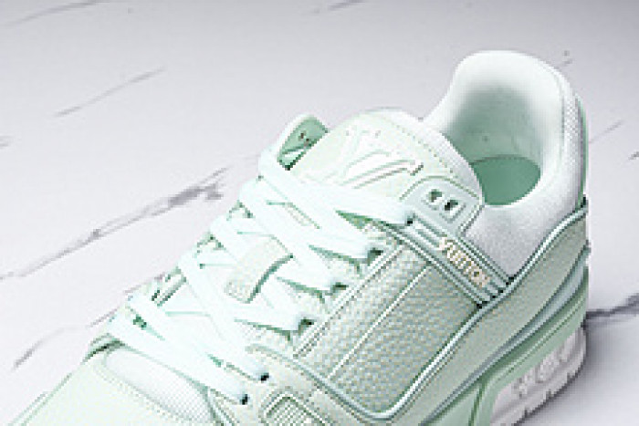L&V SNEAKERS