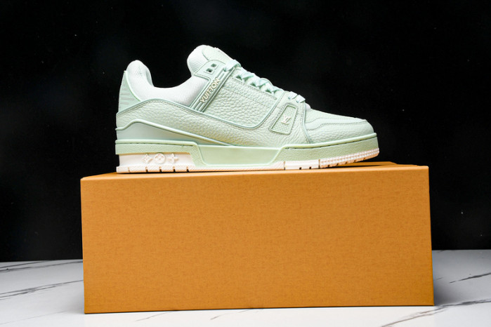 L&V SNEAKERS