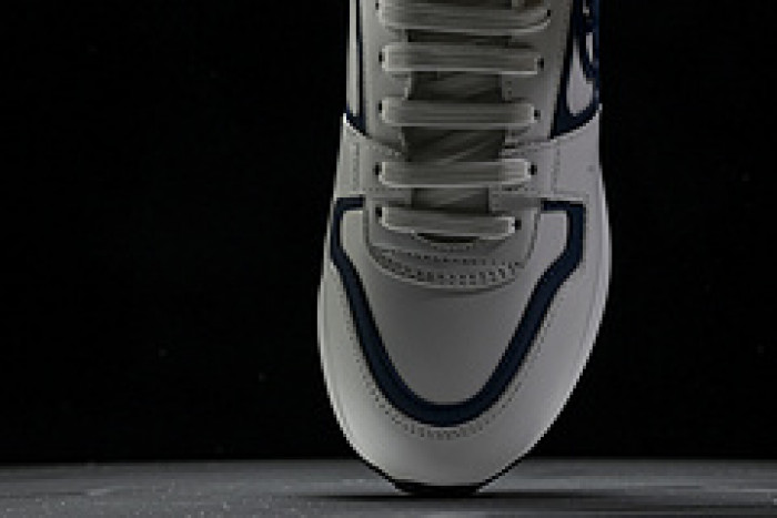 L&V SNEAKERS