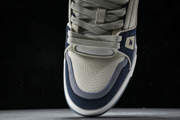 L&V SNEAKERS