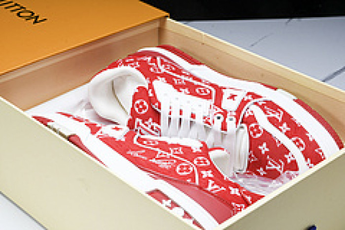 L&V SNEAKERS