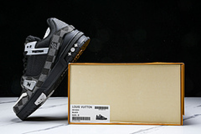 L&V SNEAKERS