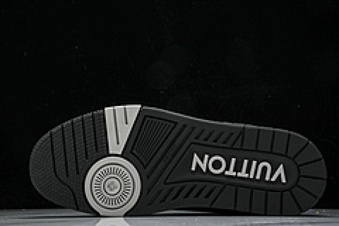 L&V SNEAKERS