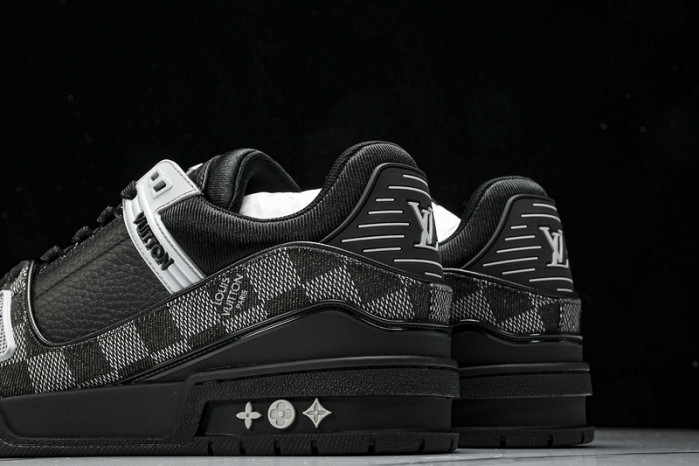 L&V SNEAKERS