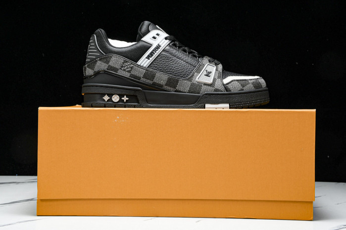 L&V SNEAKERS