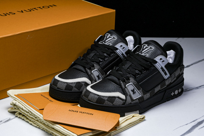 L&V SNEAKERS