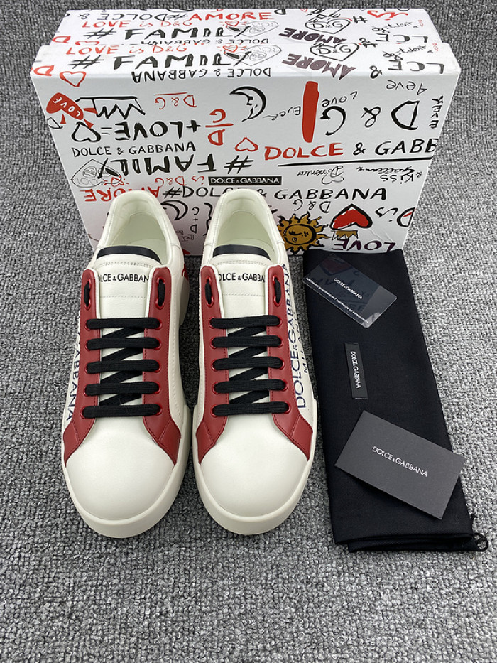 DG sneaker