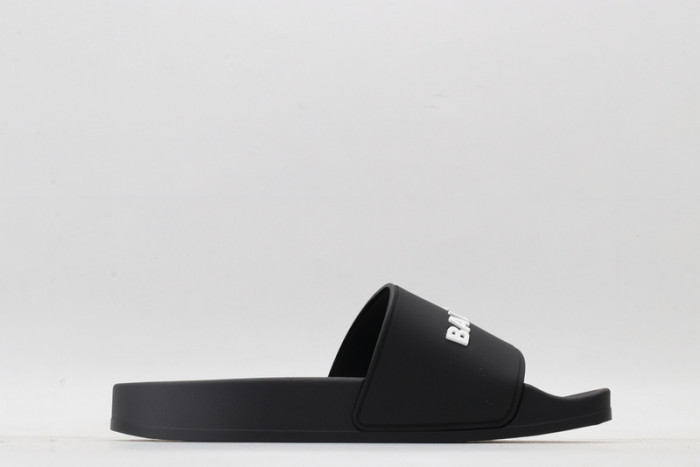 BLEN DESIGNER SLIPPERS