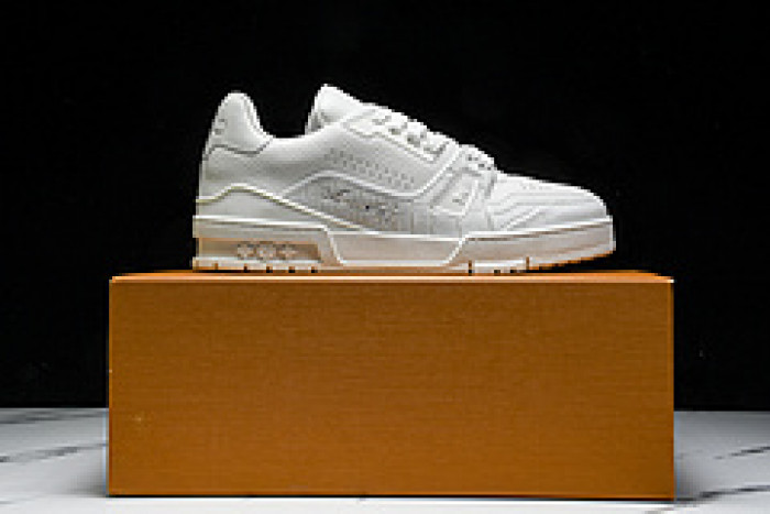 L&V SNEAKERS