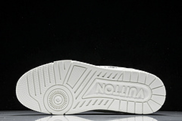 L&V SNEAKERS