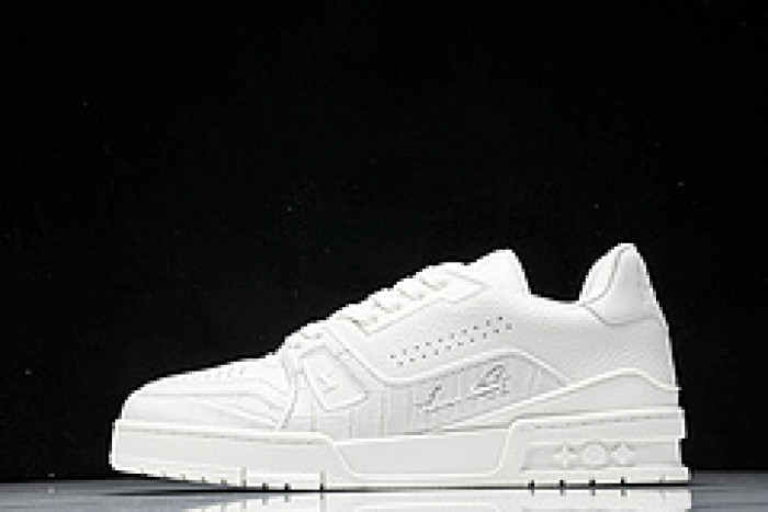 L&V SNEAKERS