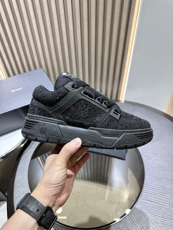 AM1R1 SNEAKERS