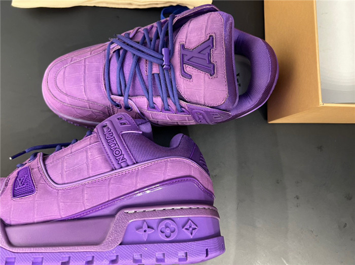 L&V SNEAKERS