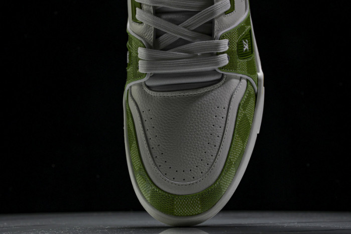 L&V SNEAKERS