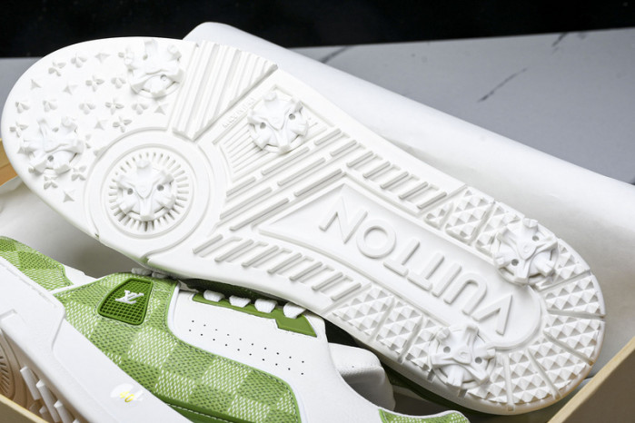L&V SNEAKERS