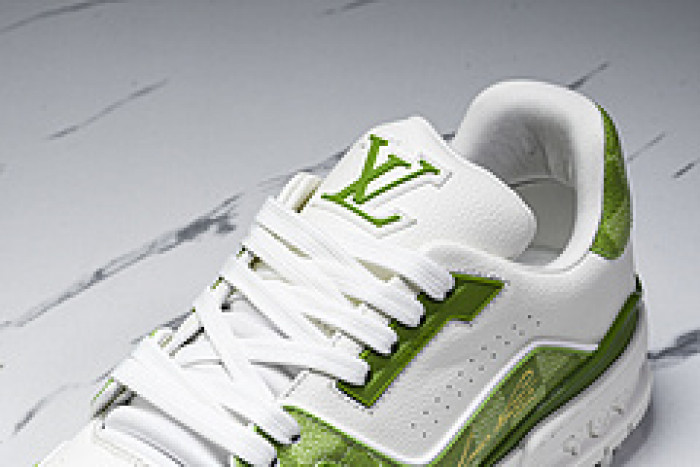 L&V SNEAKERS