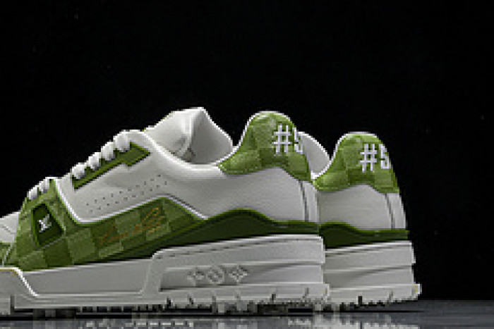 L&V SNEAKERS