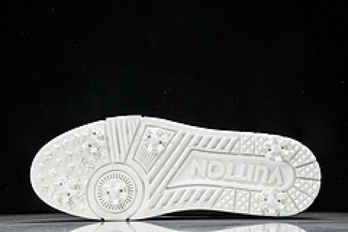 L&V SNEAKERS