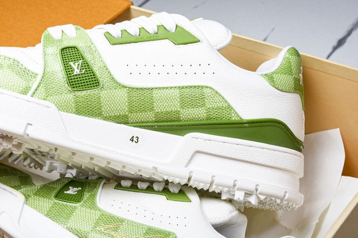 L&V SNEAKERS
