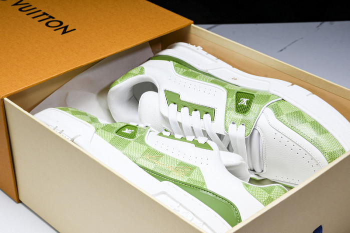 L&V SNEAKERS