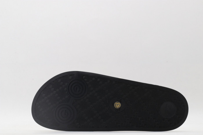G DESIGNER SLIPPERS