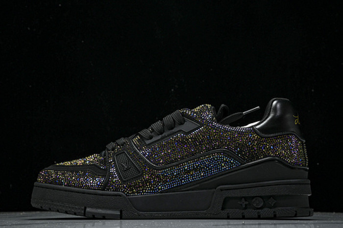 L&V SNEAKERS