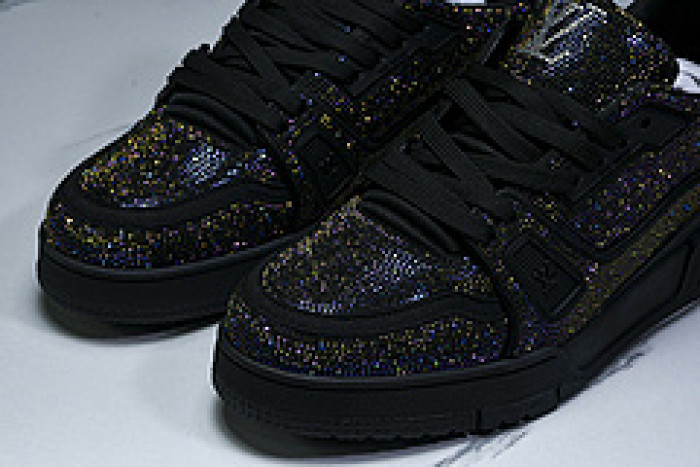 L&V SNEAKERS