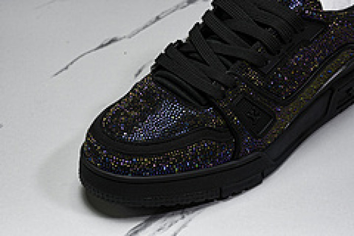 L&V SNEAKERS