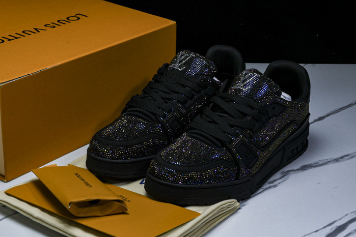 L&V SNEAKERS