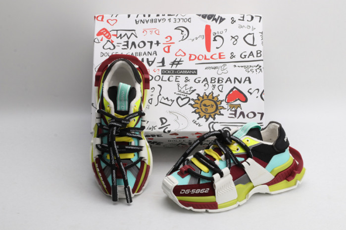 DG sneaker