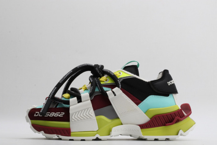 DG sneaker