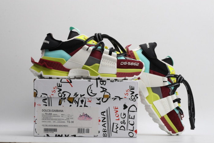 DG sneaker