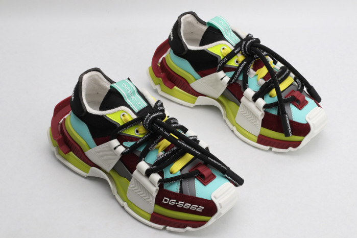 DG sneaker