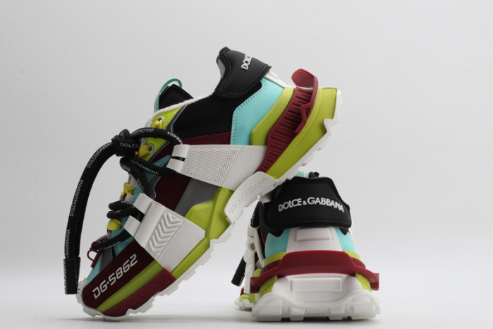 DG sneaker