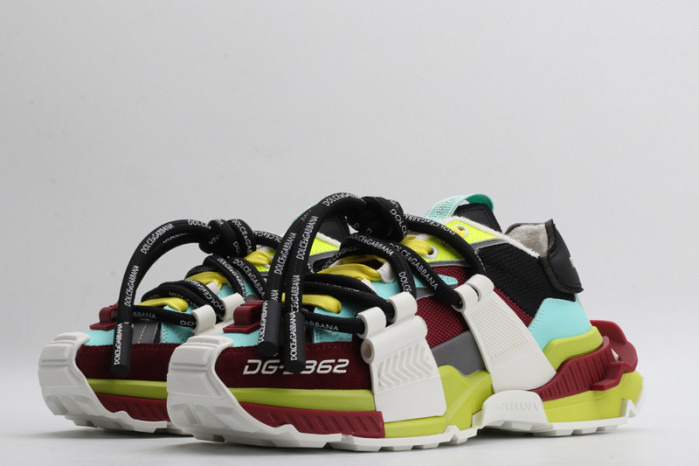 DG sneaker