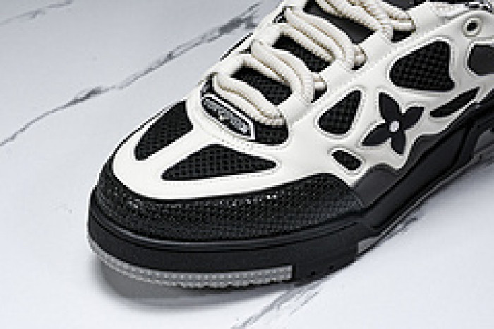 L&V SNEAKERS