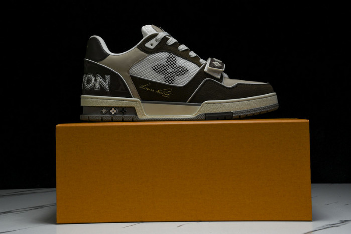 L&V SNEAKERS