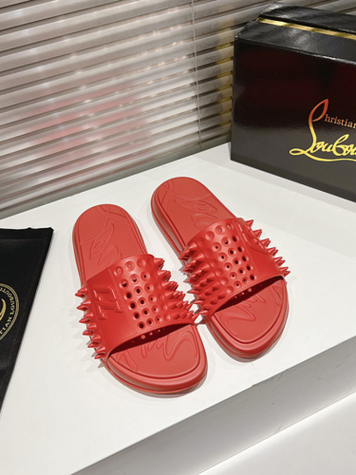 CL SLIPPERS